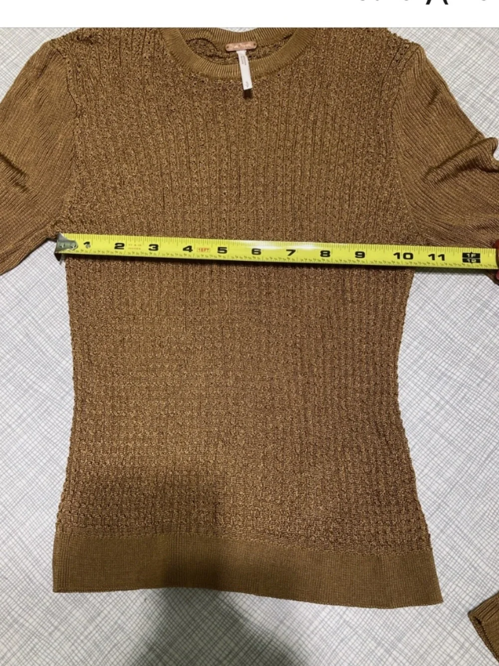Free People Long sleeved pullover top